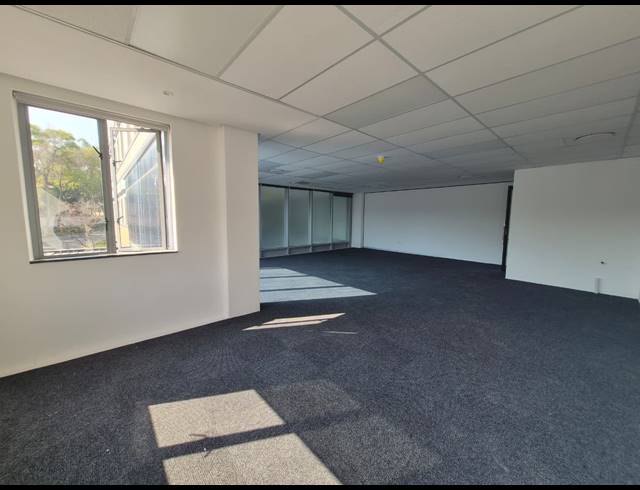 196M² OFFICE TO LET IN SANDTON CENTRAL